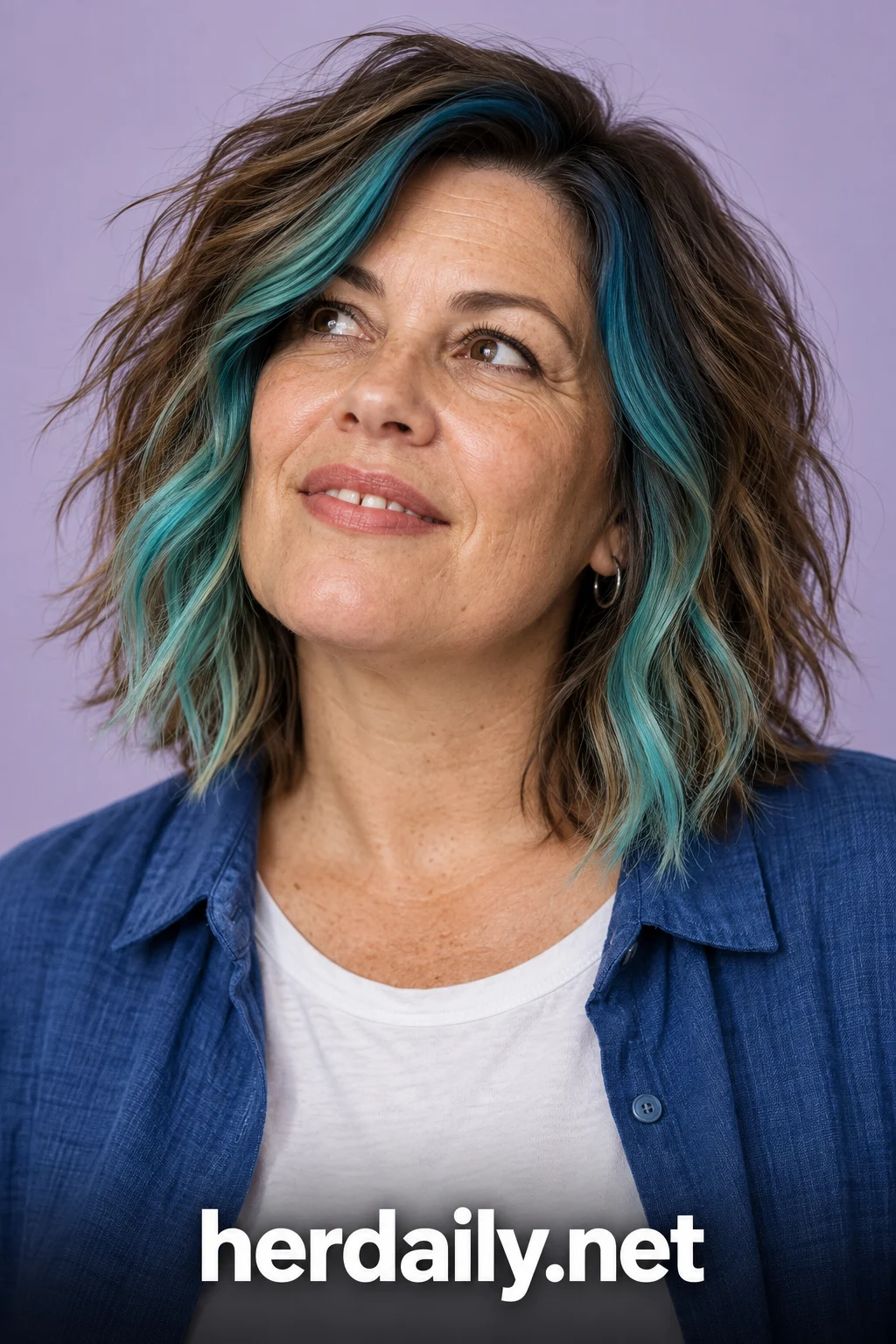funky hairstyles for over 40s 20 messy lob teal money pieces