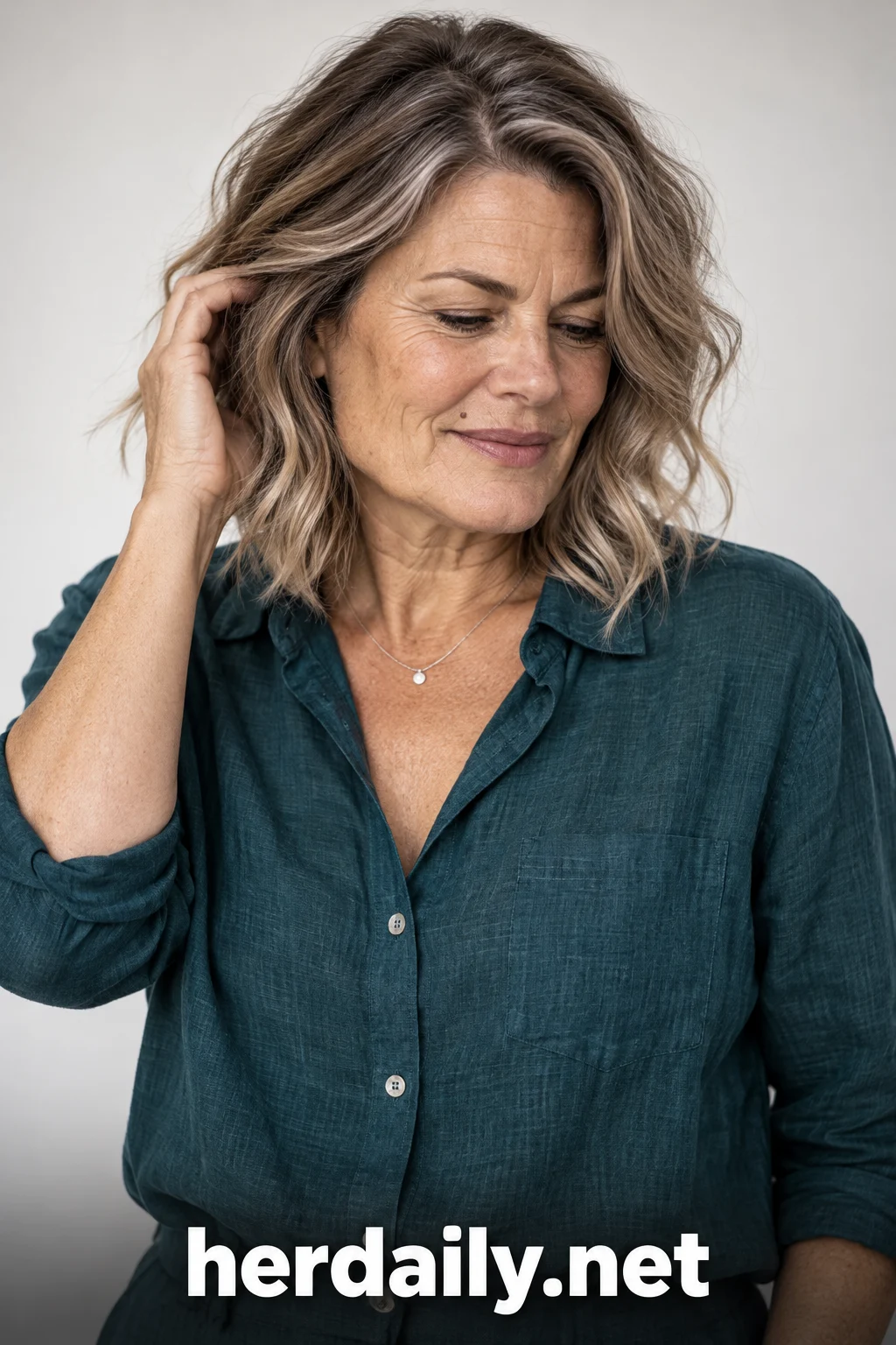 square face hairstyles over 50 08 mushroom brown beachy lob
